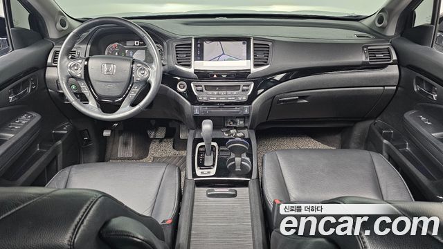 Honda Pilot 2017 — photo 10