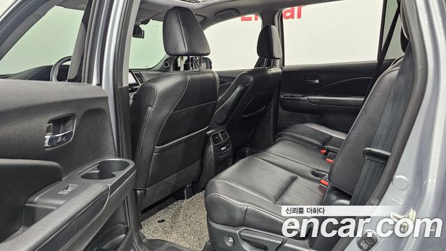 Honda Pilot 2017 — photo 19
