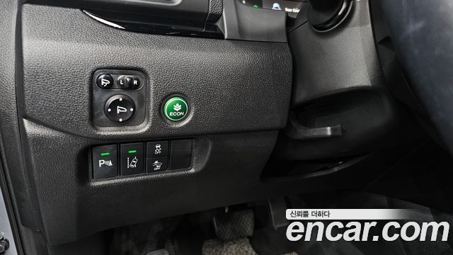 Honda Pilot 2017 — photo 23