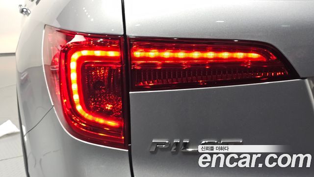 Honda Pilot 2017 — photo 9