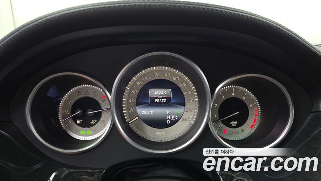 Mercedes-Benz CLS-Class 2016 — photo 8