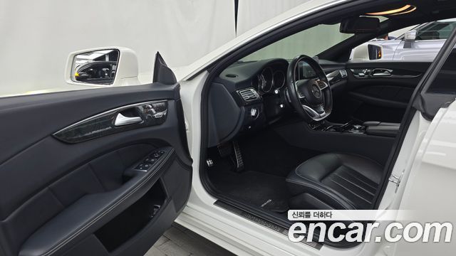 Mercedes-Benz CLS-Class 2016 — photo 10