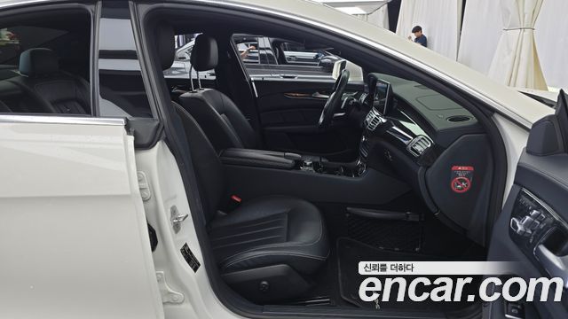 Mercedes-Benz CLS-Class 2016 — photo 11
