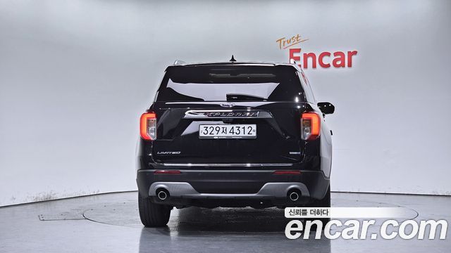 Ford Explorer 2020 — photo 4