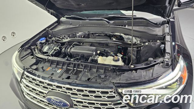 Ford Explorer 2020 — photo 6