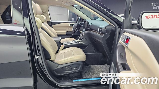 Ford Explorer 2020 — photo 12