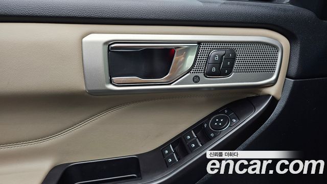 Ford Explorer 2020 — photo 22