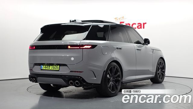 Land Rover Range Rover Sport 2025 — photo 2
