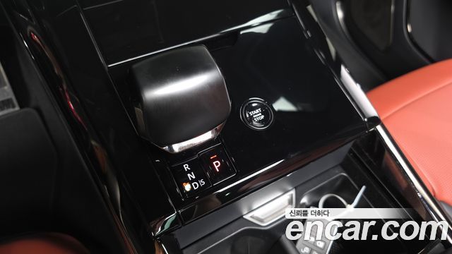 Land Rover Range Rover Sport 2025 — photo 9