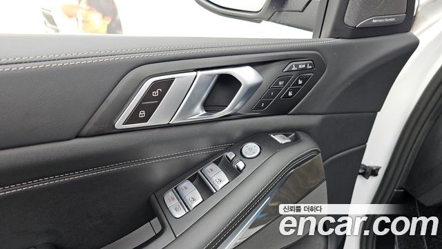 BMW X7 2024 — photo 30