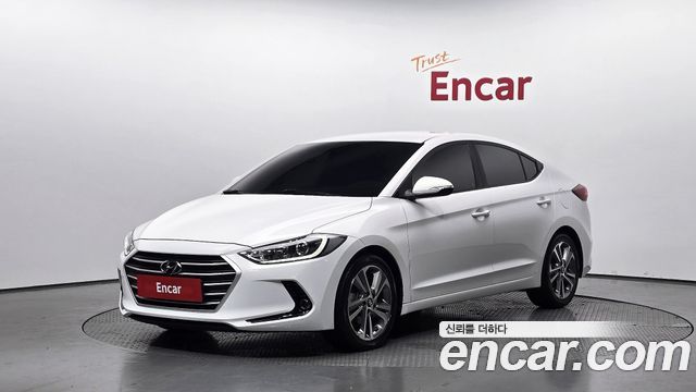 Hyundai AVANTE 2018 — photo 1