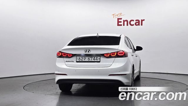 Hyundai AVANTE 2018 — photo 4