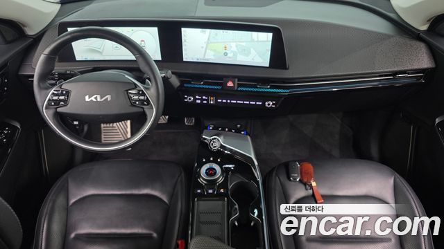 Kia EV6 2023 — photo 10