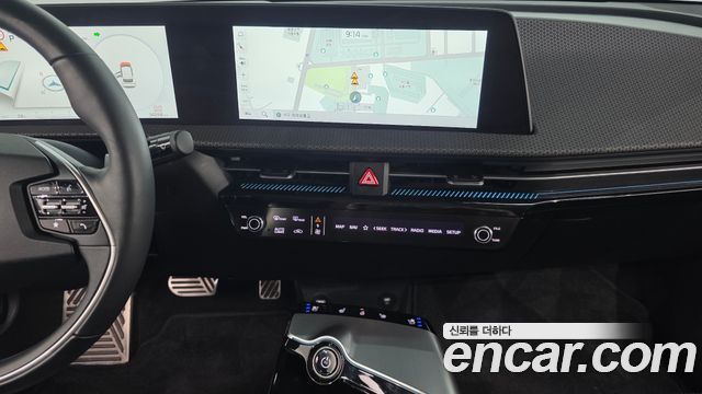 Kia EV6 2023 — photo 22