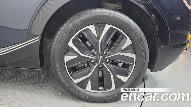 Kia EV6 2023 — photo 7