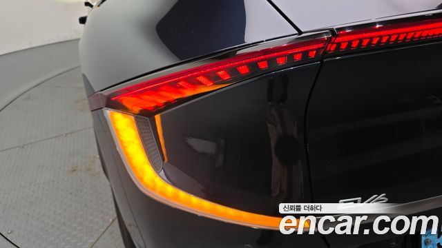 Kia EV6 2023 — photo 9