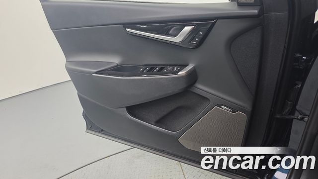 Kia EV6 2023 — photo 14