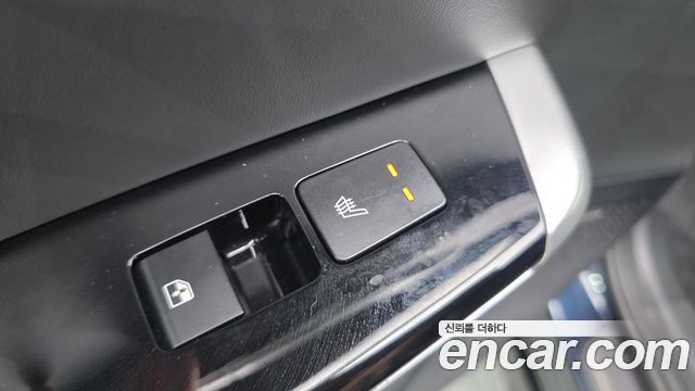 Kia EV6 2023 — photo 28