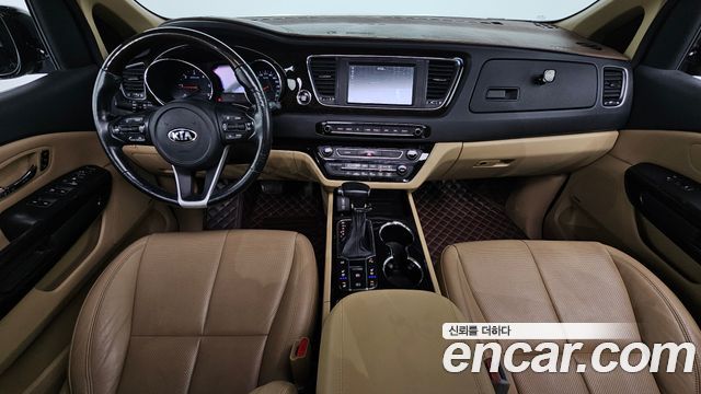 Kia Canival 2019 — photo 10