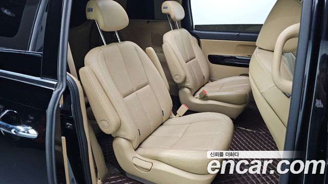 Kia Canival 2019 — photo 18