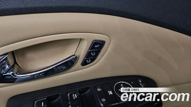 Kia Canival 2019 — photo 22