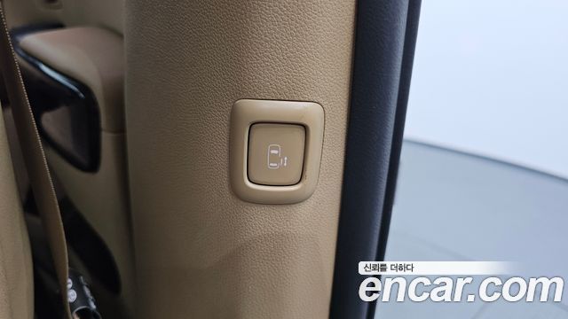 Kia Canival 2019 — photo 29