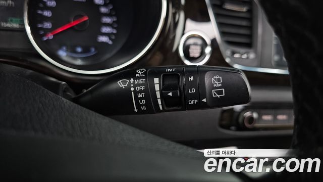 Kia Canival 2019 — photo 36