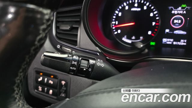 Kia K9 2013 — photo 32