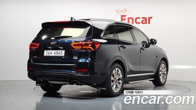 Kia Sorento 2018 — photo 2