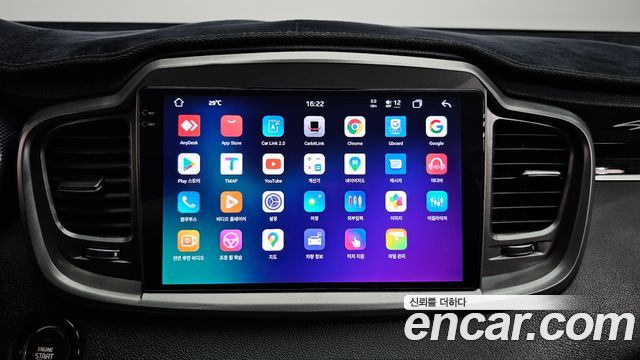 Kia Sorento 2018 — photo 21