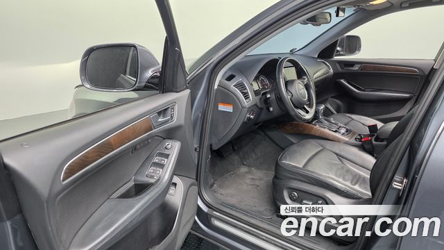 Audi Q5 2016 — photo 10