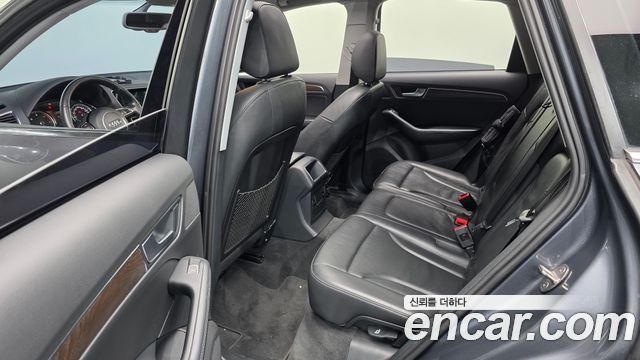 Audi Q5 2016 — photo 12
