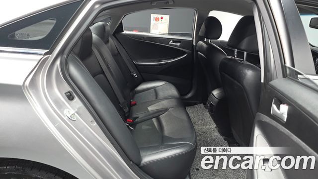 Hyundai Sonata 2013 — photo 12