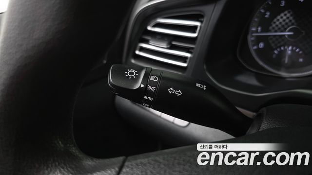 Hyundai AVANTE 2019 — photo 24