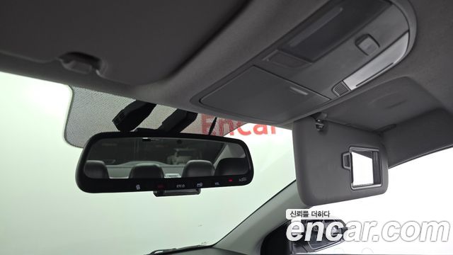 Hyundai AVANTE 2019 — photo 25
