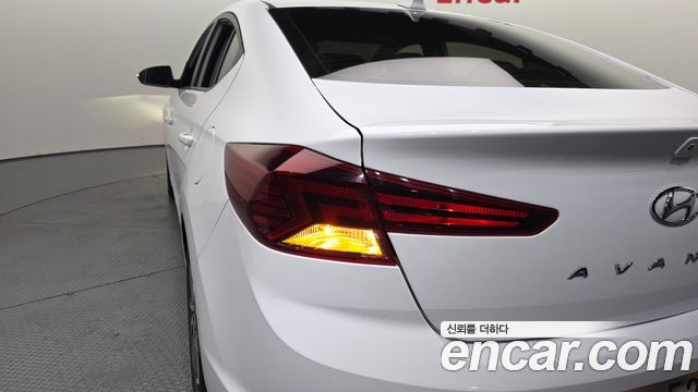 Hyundai AVANTE 2019 — photo 9
