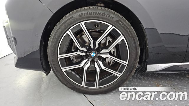 BMW 7-Series 2024 — photo 5