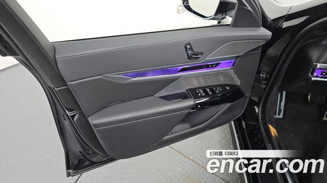 BMW 7-Series 2024 — photo 14