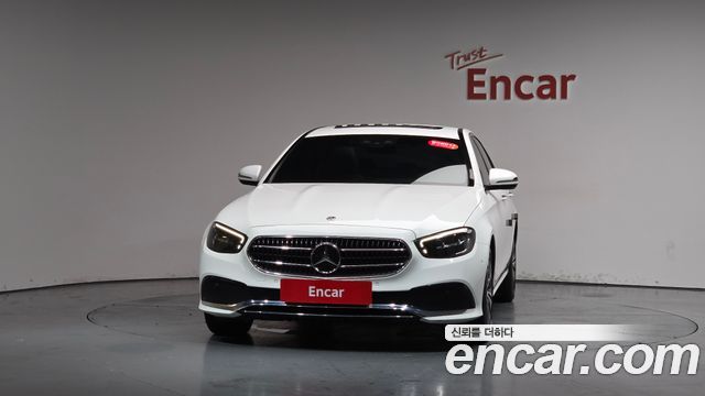 Mercedes-Benz E-Class 2021 — photo 3