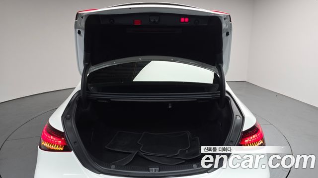 Mercedes-Benz E-Class 2021 — photo 34