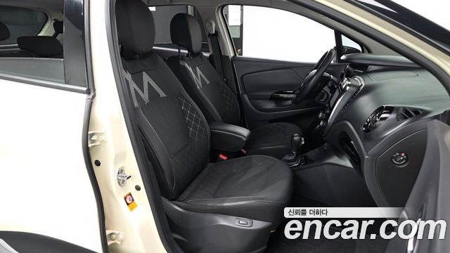 Renault Korea QM3 2014 — photo 11