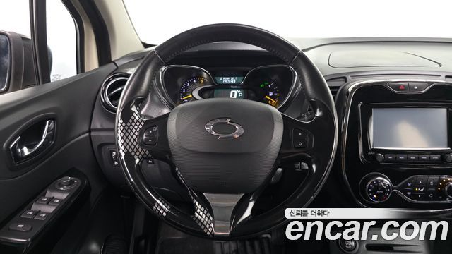 Renault Korea QM3 2014 — photo 13
