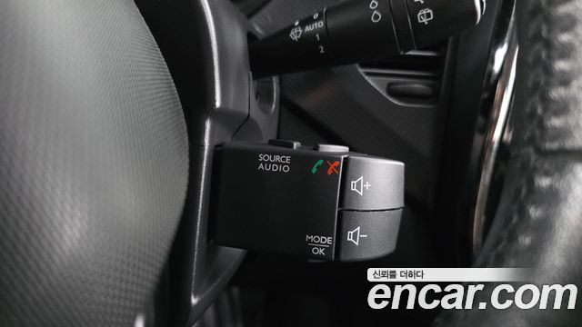 Renault Korea QM3 2014 — photo 16