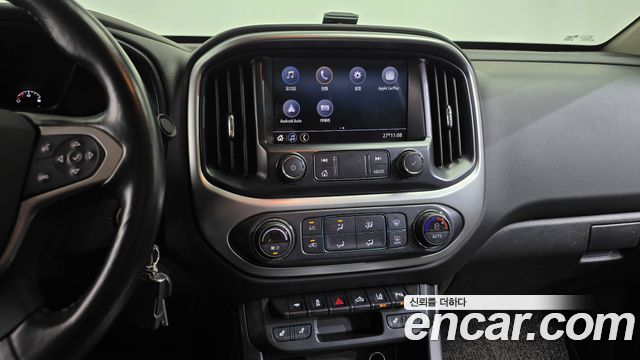Chevrolet Korea Colorado 2021 — photo 18