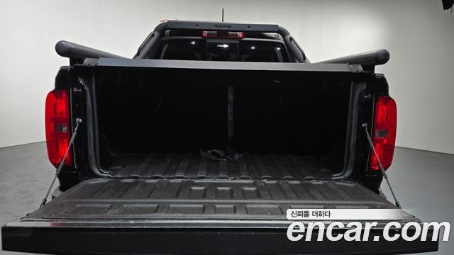 Chevrolet Korea Colorado 2021 — photo 23