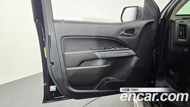Chevrolet Korea Colorado 2021 — photo 14