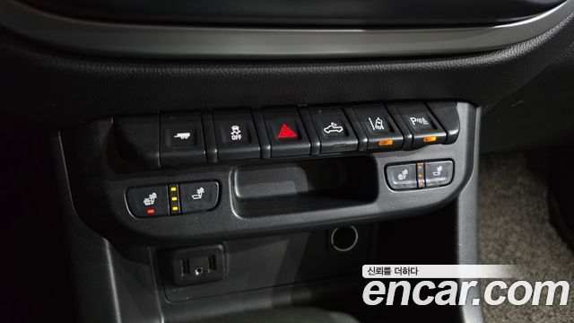 Chevrolet Korea Colorado 2021 — photo 31