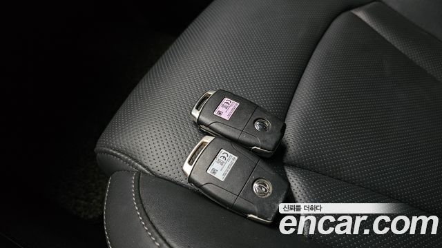 KG Mobility Rexton 2019 — photo 29