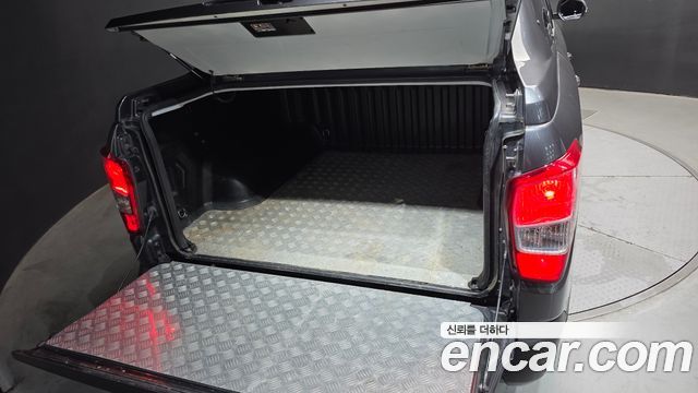 KG Mobility Rexton 2019 — photo 31