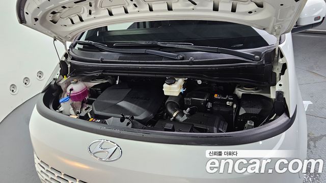 Hyundai Staria 2022 — photo 6